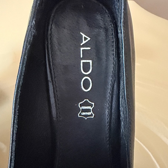 ALDO Bigsoul Oxford Leather
Platform Pump - Picture 7 of 9